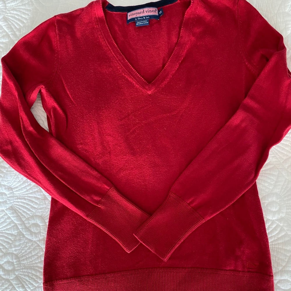 EUC Vineyard Vines xs red sweater